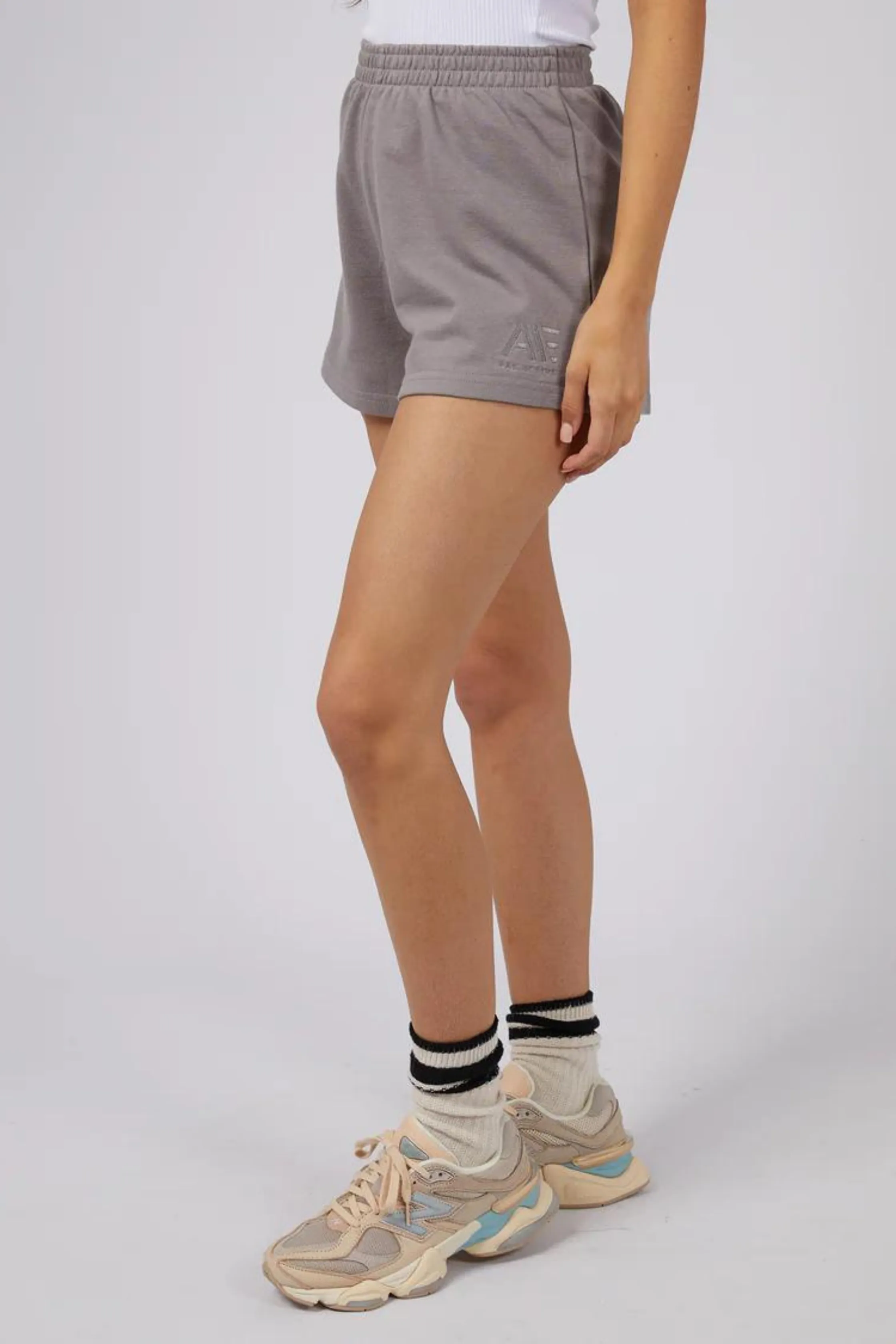 ACTIVE TONAL TRACK SHORT - Charcoal