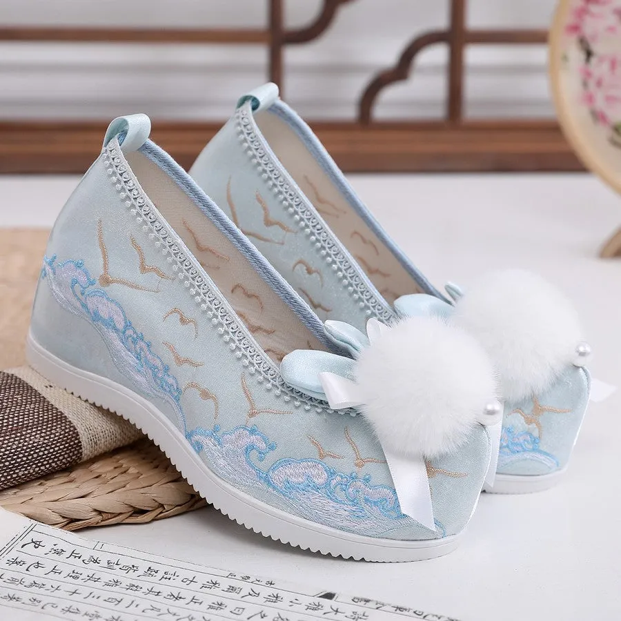 Style Everyday Joker Embroidery Height Increasing Canvas Shoes