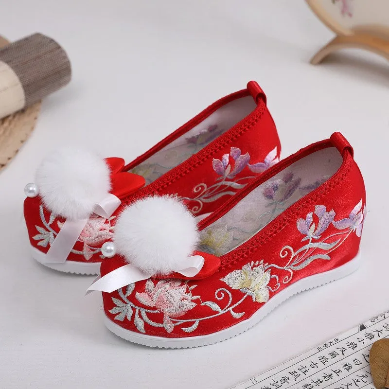 Style Everyday Joker Embroidery Height Increasing Canvas Shoes