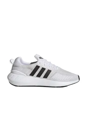 Swift Run 22 Shoe Cloud White Core Black