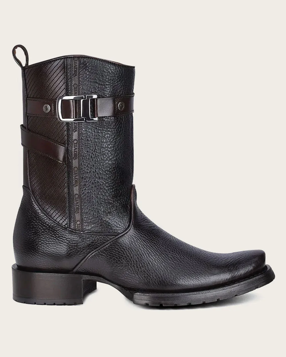 Urban casual look black boot